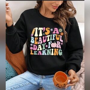 Graphic Print Crew Neck Loose Fit Women Sweatshirt